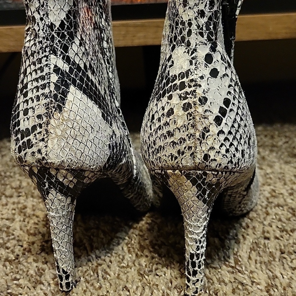 Snakeskin Ankle Boots side zip size 7 - Picture 10 of 11